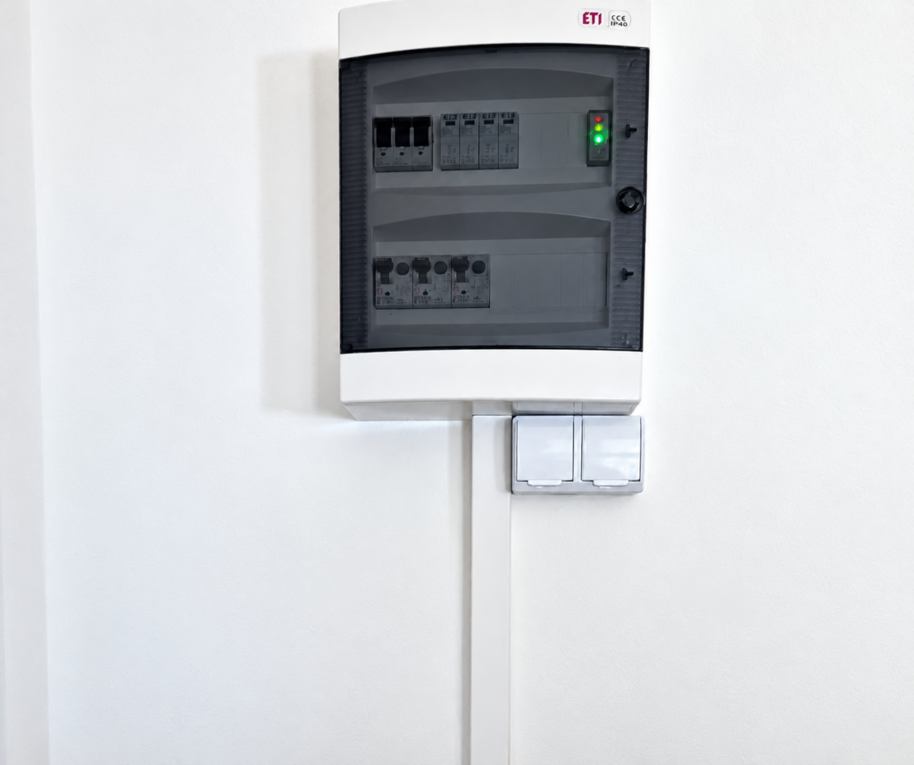 rozdzielnica-elektryczna-pracownia-komputerowa-zabki rozdzielnica elektryczna pracownia komputerowa zabki