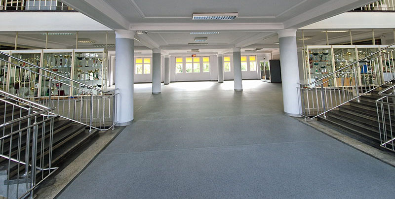 Kompleksowa modernizacja sieci komputerowej w Zespole Szkół nr 42 w Warszawie